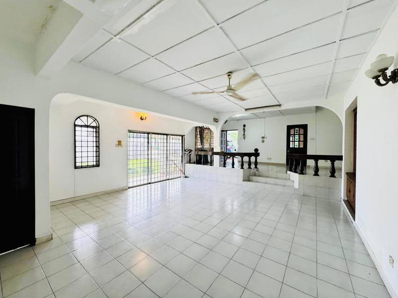 Bungalow House untuk Dijual di SS3 (Petaling Jaya) - Riza Ahmad - Living Room - PropertyGuru.com.my