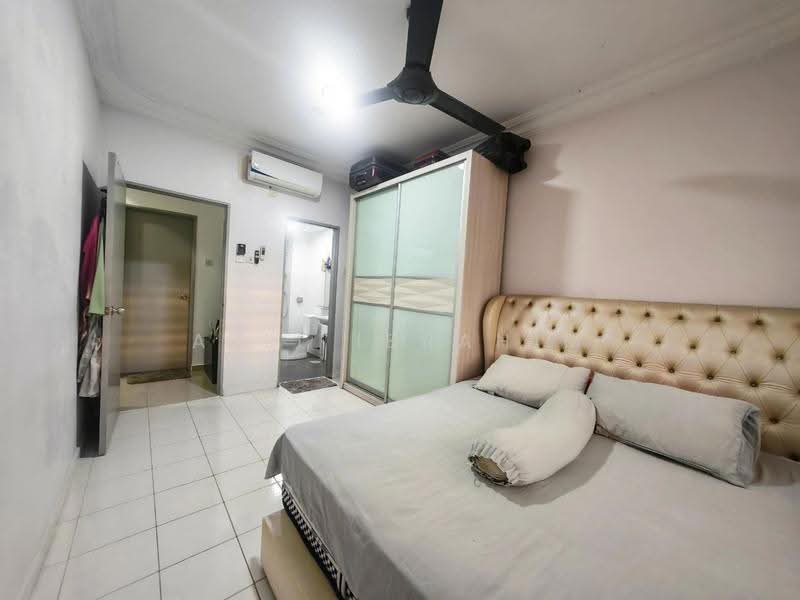 Condominium for Sale at Casa Idaman - Azli Ibrahim - Bedroom - PropertyGuru.com.my