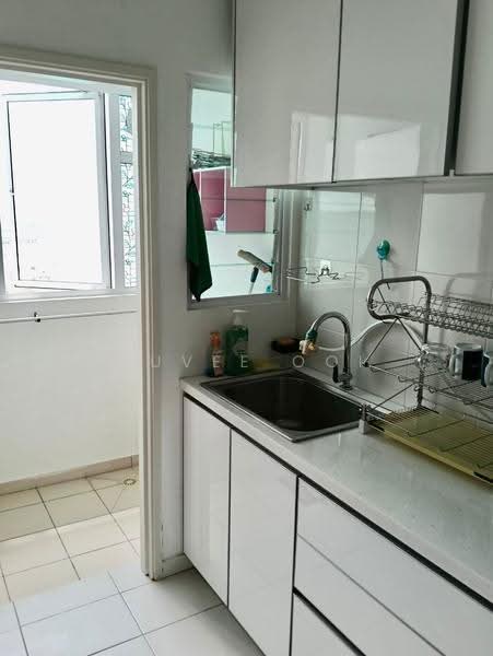 Condominium for Rent at i-Santorini - Quvee Ooi - Kitchen - PropertyGuru.com.my