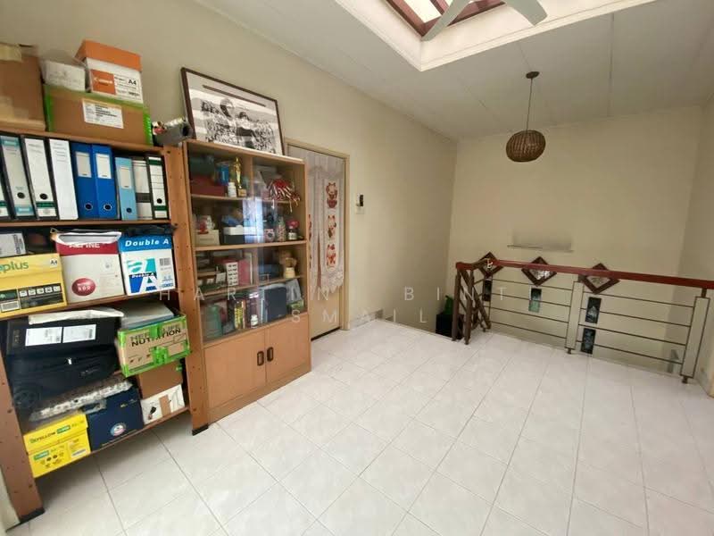 2-storey Terraced House for Sale in Taman Bukit Subang (Shah Alam) - Hartini Binti Ismail - Interior - PropertyGuru.com.my