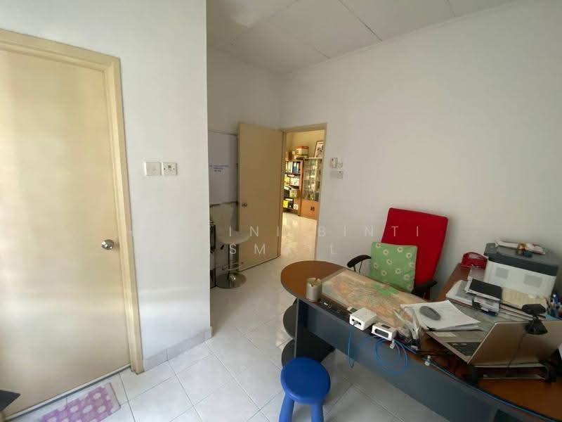 2-storey Terraced House for Sale in Taman Bukit Subang (Shah Alam) - Hartini Binti Ismail - PropertyGuru.com.my