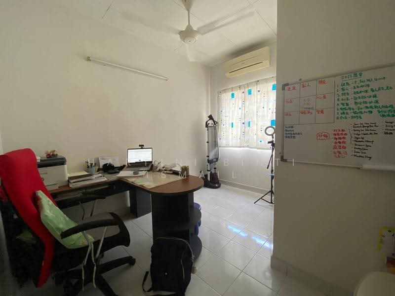 2-storey Terraced House for Sale in Taman Bukit Subang (Shah Alam) - Hartini Binti Ismail - PropertyGuru.com.my