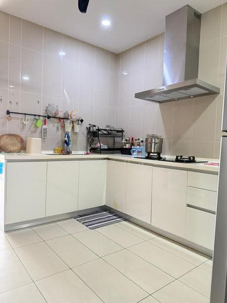 Condominium for Sale at Pavilion Hilltop - Jin Yong Heng - Kitchen - PropertyGuru.com.my