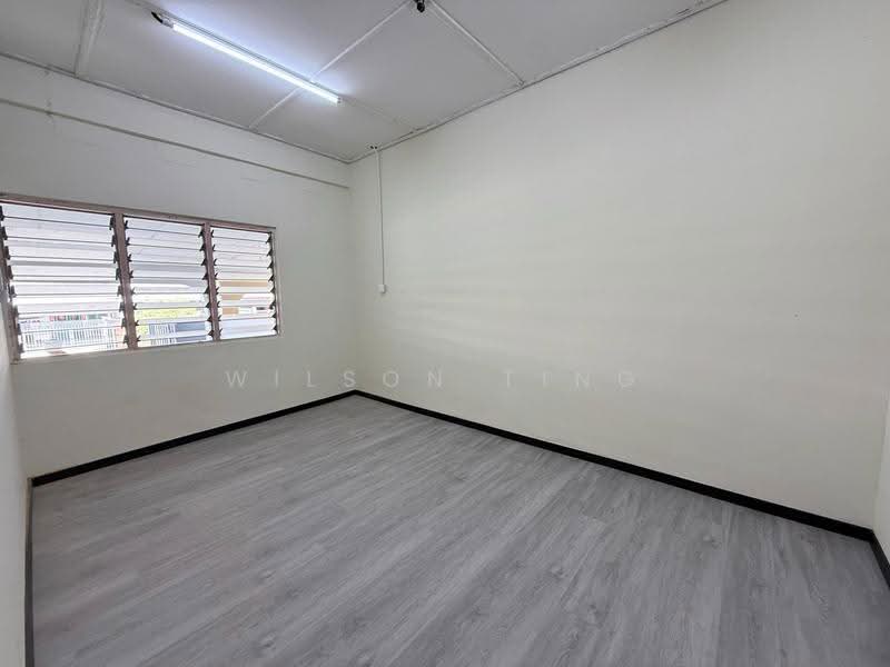 1-storey Terraced House for Sale in Jalan Nanas Barat (Kuching) - Wilson Ting - Interior - PropertyGuru.com.my