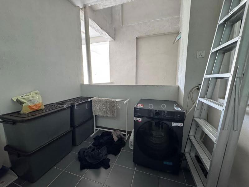 Kondominium untuk Dijual di Seroja Hills - Kelvin Pook - Balcony - PropertyGuru.com.my