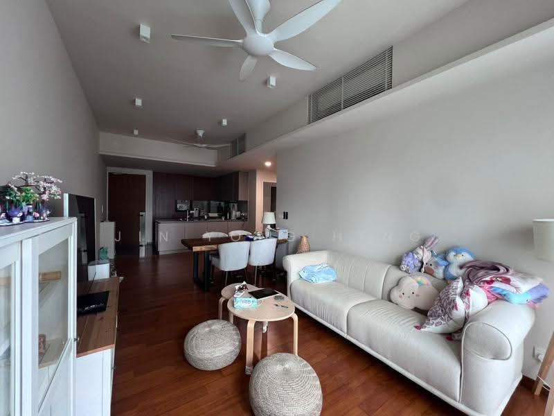 Kediaman Servis untuk Dijual di Stonor 3 - Jin Yong Heng - Living Room - PropertyGuru.com.my
