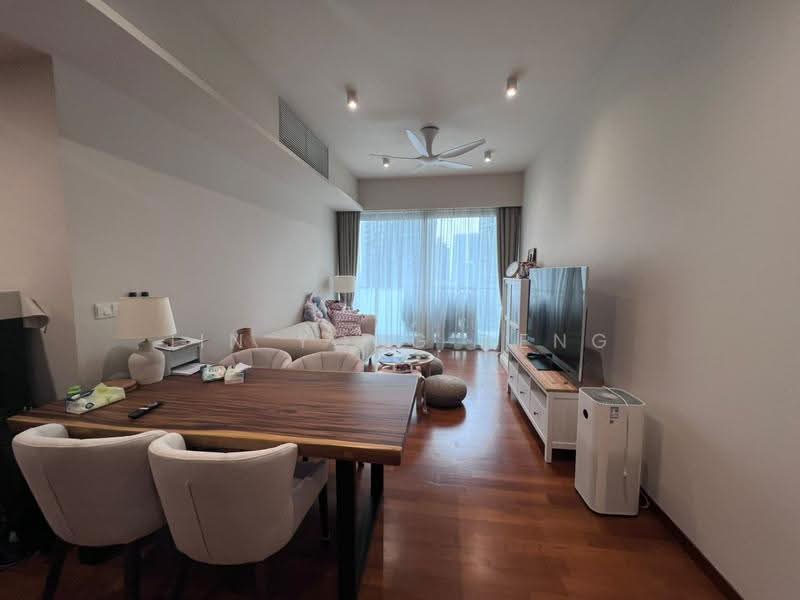 Kediaman Servis untuk Dijual di Stonor 3 - Jin Yong Heng - Living Room - PropertyGuru.com.my