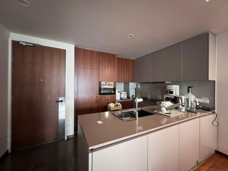 Kediaman Servis untuk Dijual di Stonor 3 - Jin Yong Heng - Kitchen - PropertyGuru.com.my