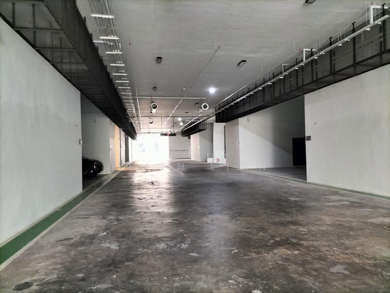 Kilang untuk Disewa di Taman Sains Selangor (Kota Damansara) - Keith Lian - Car Park - PropertyGuru.com.my