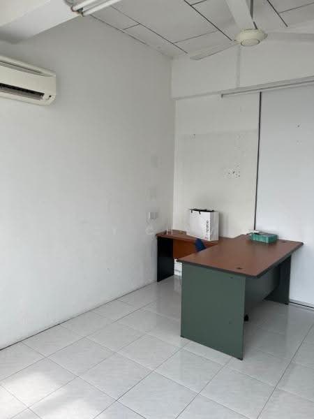 Shop / Office untuk Disewa di Johor Bahru (Johor) - CY Chew - Interior - PropertyGuru.com.my