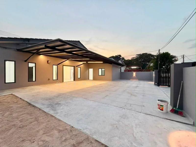 Rumah Teres 1-Tingkat untuk Dijual di Taman Puteri Wangsa (Ulu Tiram) - Glenn Woo - Exterior - PropertyGuru.com.my