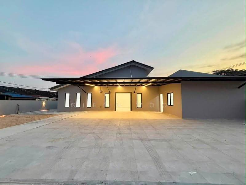 Rumah Teres 1-Tingkat untuk Dijual di Taman Puteri Wangsa (Ulu Tiram) - Glenn Woo - Exterior - PropertyGuru.com.my