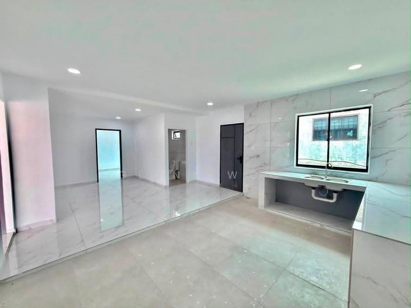 Rumah Teres 1-Tingkat untuk Dijual di Taman Puteri Wangsa (Ulu Tiram) - Glenn Woo - Kitchen - PropertyGuru.com.my