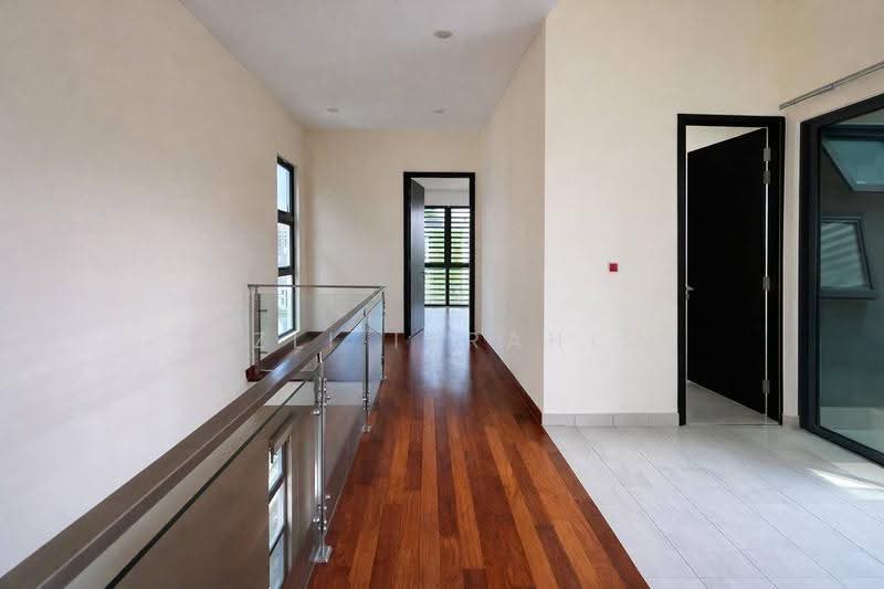 Bungalow House untuk Dijual di Presint 8 (Putrajaya) - Azli Ibrahim - Corridor - PropertyGuru.com.my