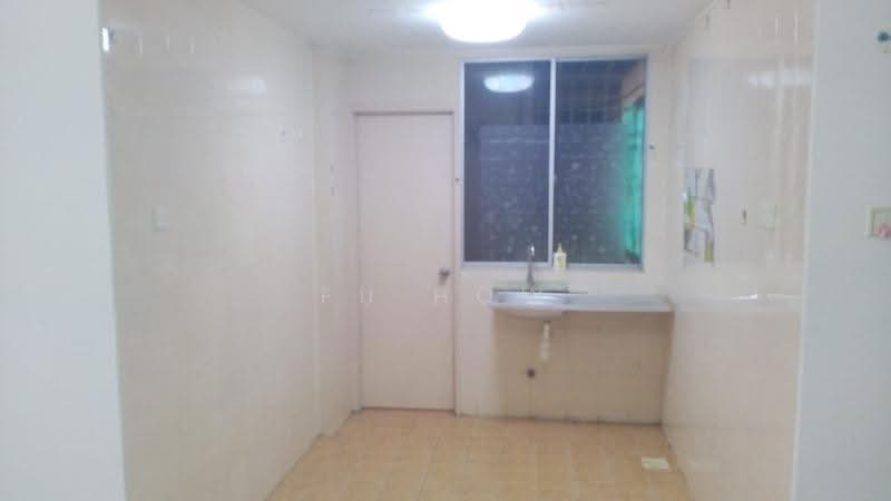 Pangsapuri untuk Dijual di Vista Perdana Apartment - FU HOW - Kitchen - PropertyGuru.com.my