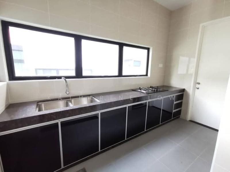Rumah Kluster untuk Dijual di Taman Mount Austin (Tebrau) - Katherine Low - Kitchen - PropertyGuru.com.my