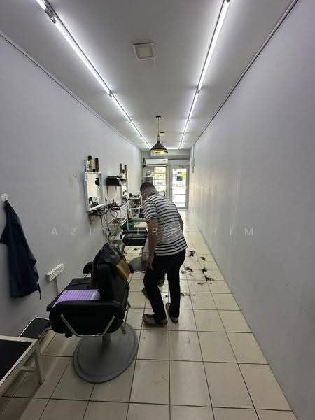 Shop / Office for Sale in Desa Pinggiran Putra (Dengkil) - Azli Ibrahim - Interior - PropertyGuru.com.my