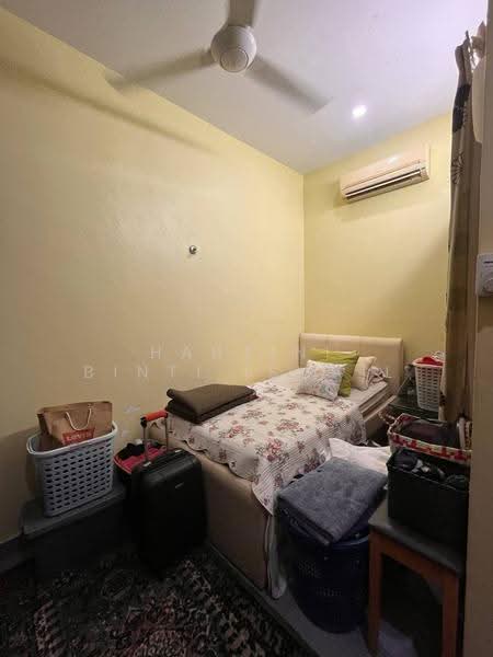 Rumah Kluster untuk Dijual di Shah Alam (Selangor) - Hartini Binti Ismail - Bedroom - PropertyGuru.com.my