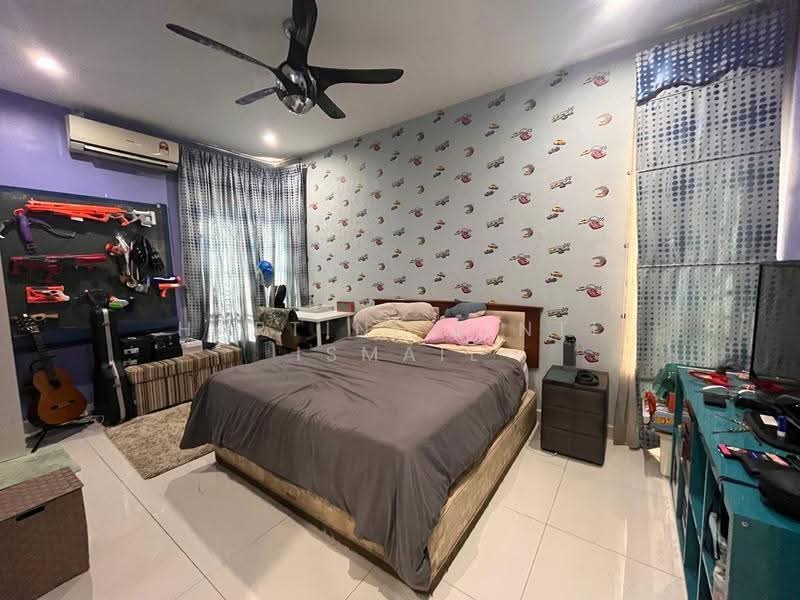 Rumah Kluster untuk Dijual di Shah Alam (Selangor) - Hartini Binti Ismail - Bedroom - PropertyGuru.com.my