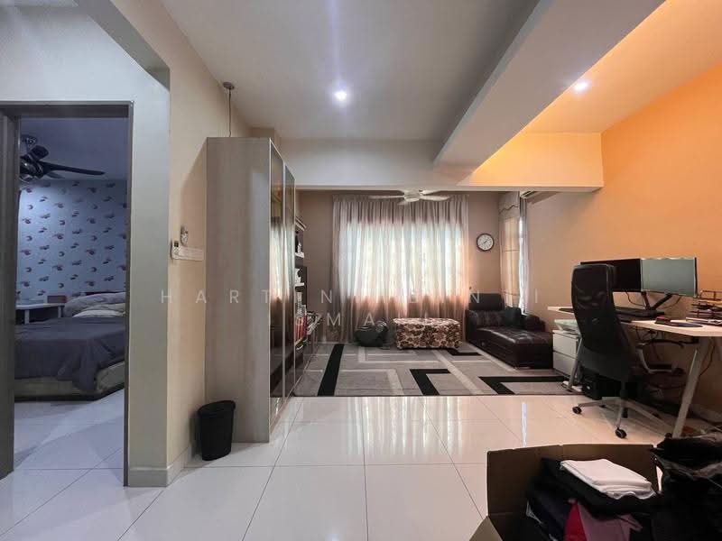 Rumah Kluster untuk Dijual di Shah Alam (Selangor) - Hartini Binti Ismail - Living Room - PropertyGuru.com.my