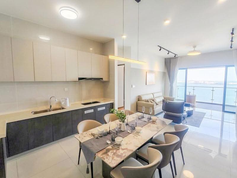 Condominium for Sale at Kings Bay @ Country Garden Danga Bay - Neilson Tan - Kitchen - PropertyGuru.com.my