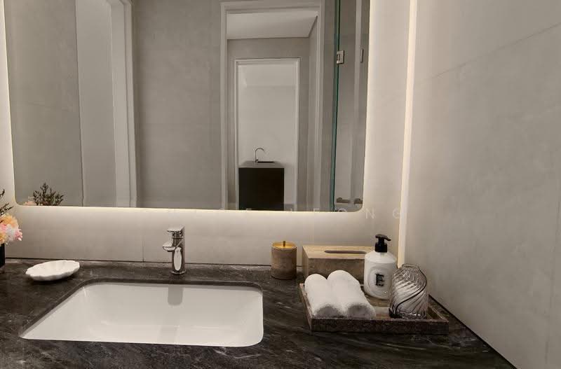 Service Residence for Sale at Pavilion Damansara Heights - Chloe Leong - Bathroom - PropertyGuru.com.my
