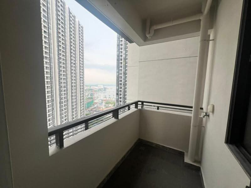 Kondominium untuk Dijual di R&F Princess Cove Phase 2-Seine Region - Leo Sam - Balcony - PropertyGuru.com.my