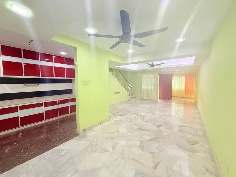 2-storey Terraced House for Sale in Wangsa Melawati (Wangsa Maju) - Azli Ibrahim - Kitchen - PropertyGuru.com.my