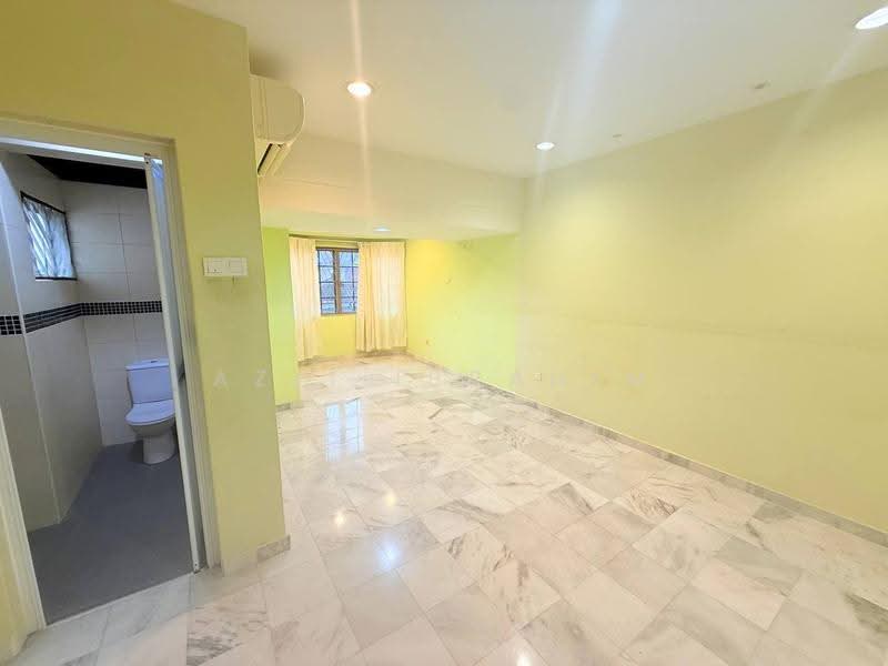 2-storey Terraced House for Sale in Wangsa Melawati (Wangsa Maju) - Azli Ibrahim - Bathroom - PropertyGuru.com.my