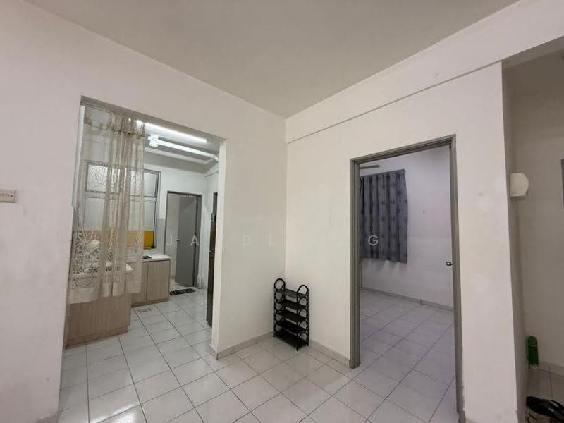 Pangsapuri untuk Dijual di Molek Ria - Jayden Ng - Interior - PropertyGuru.com.my