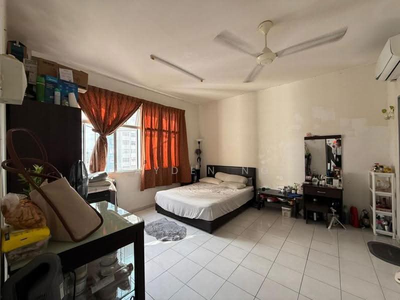 Pangsapuri untuk Dijual di Molek Ria - Jayden Ng - Bedroom - PropertyGuru.com.my