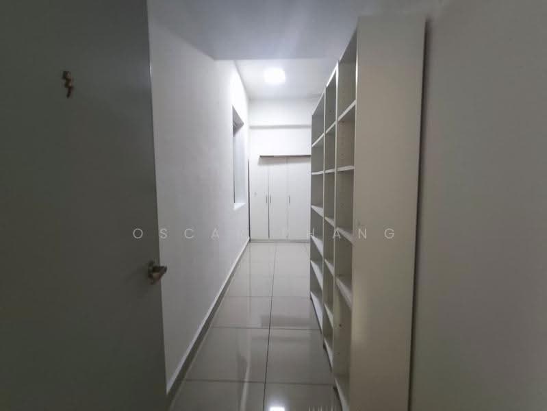 Kediaman Servis untuk Disewa di Glomac Centro Service Apartment - Oscar Phang - Corridor - PropertyGuru.com.my