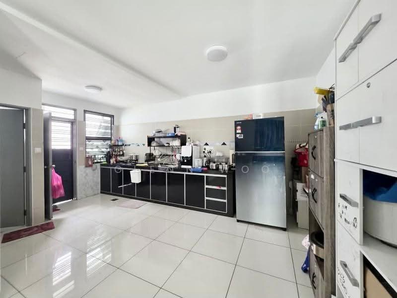 2-storey Terraced House for Sale in Bandar Dato Onn (Tebrau) - Glenn Woo - Kitchen - PropertyGuru.com.my