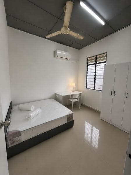 2-storey Terraced House for Rent in Pjs 10 (Sunway) - C Y Lai - Bedroom - PropertyGuru.com.my