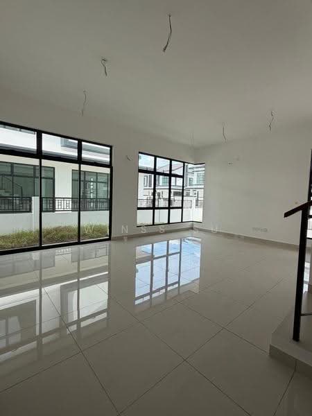 Rumah Kluster untuk Dijual di Taman Mutiara Maju (Skudai) - Winss Su - Living Room - PropertyGuru.com.my