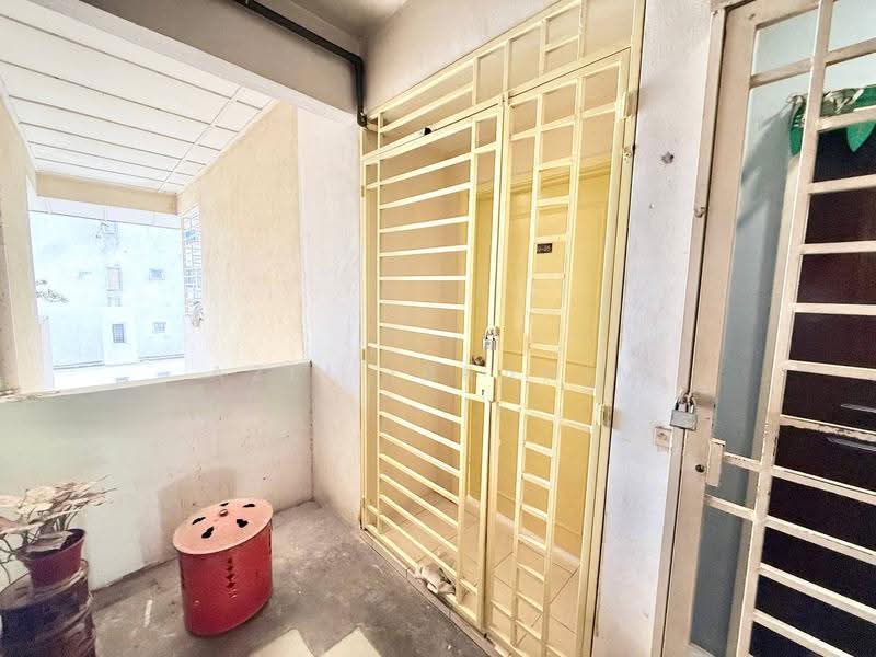 Apartment for Sale at Pangsapuri Bayu Suria (Summerfields Apartments) - Azli Ibrahim - Exterior - PropertyGuru.com.my