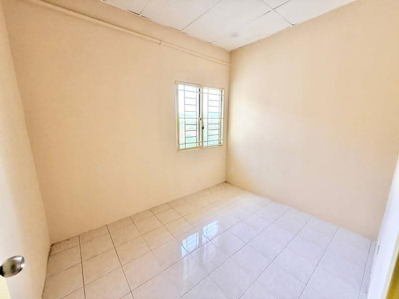 Apartment for Sale at Pangsapuri Bayu Suria (Summerfields Apartments) - Azli Ibrahim - Interior - PropertyGuru.com.my