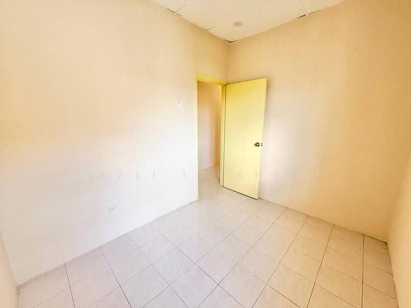 Apartment for Sale at Pangsapuri Bayu Suria (Summerfields Apartments) - Azli Ibrahim - Interior - PropertyGuru.com.my