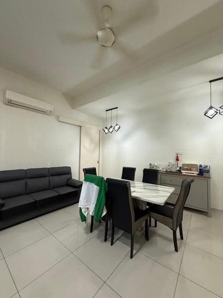 Rumah Kluster untuk Dijual di Eco Botanic (Iskandar Puteri (Nusajaya)) - Kinki Teow - Living Room - PropertyGuru.com.my