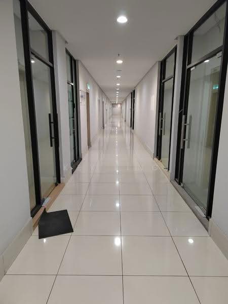Shop / Office untuk Disewa di Usj 10 (Subang Jaya) - Key Ling - Corridor - PropertyGuru.com.my