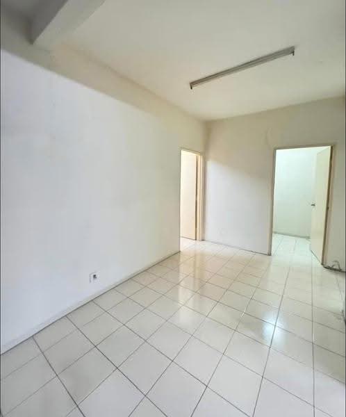 Rumah Flat untuk Dijual di Taman Seri Setanggi - Annie Low - Interior - PropertyGuru.com.my