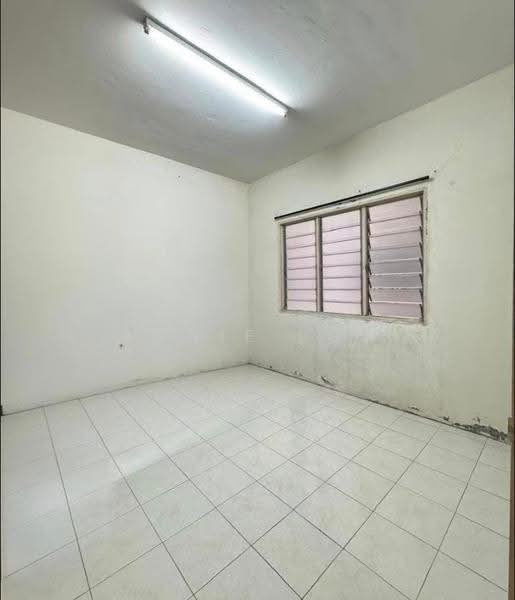 Rumah Flat untuk Dijual di Taman Seri Setanggi - Annie Low - Interior - PropertyGuru.com.my