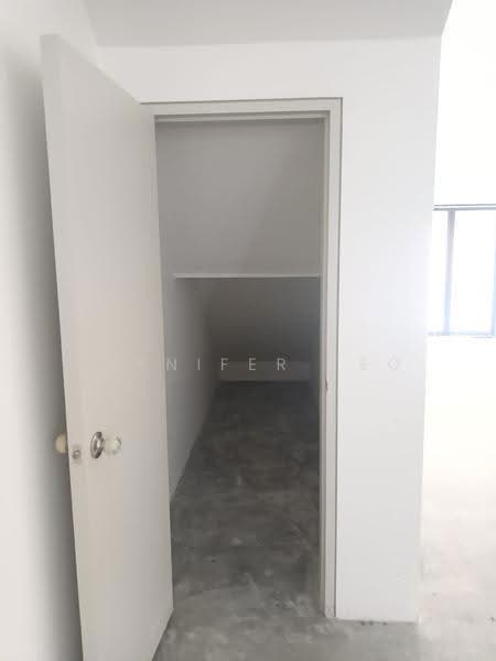 Shop for Sale in Bandar Gamuda Gardens (Rawang) - Jennifer Teo - Interior - PropertyGuru.com.my