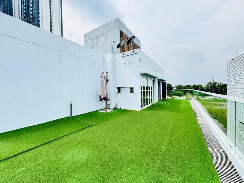 Link Bungalow for Sale in Lakefront Villa (Cyberjaya) - Riza Ahmad - Exterior - PropertyGuru.com.my