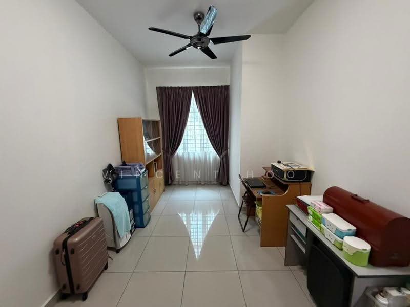 Rumah Teres 2-Tingkat untuk Dijual di TAMAN PUCHONG UTAMA (Puchong) - Vincent Hoo - Study - PropertyGuru.com.my