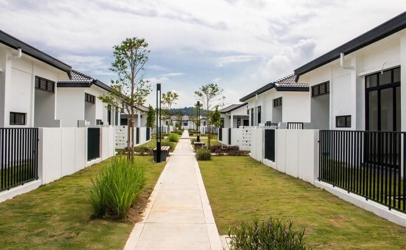 Rumah Teres 1-Tingkat untuk Disewa di Eco Grandeur (Puncak Alam) - KC Cheah - Exterior - PropertyGuru.com.my
