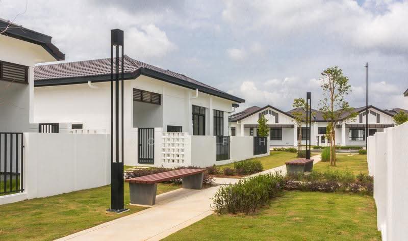 Rumah Teres 1-Tingkat untuk Disewa di Eco Grandeur (Puncak Alam) - KC Cheah - Exterior - PropertyGuru.com.my