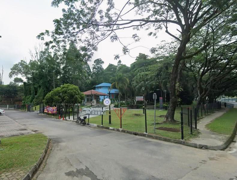 3-storey Terraced House for Sale in Alam Damai (Cheras) - Tony YY - Exterior - PropertyGuru.com.my