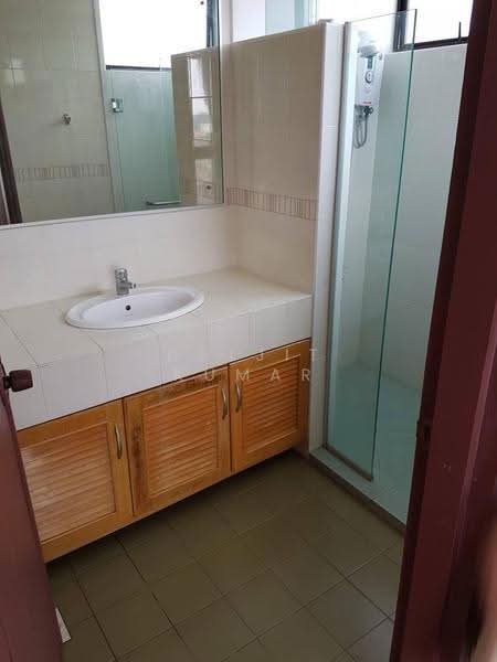 Condominium for Sale at Bangsar Puteri - Daljit Kumar - Bathroom - PropertyGuru.com.my