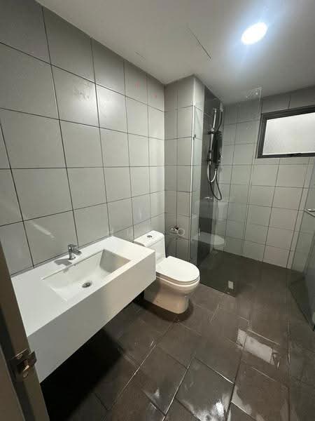Service Residence for Rent at E'Island Lake Haven - Hui Qi - Bathroom - PropertyGuru.com.my